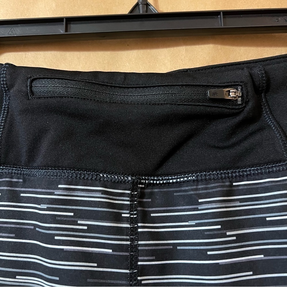 Athleta | Ready Set Go Running Shorts Athletic Lined Jigsaw Stripe Size S - Picture 9 of 10